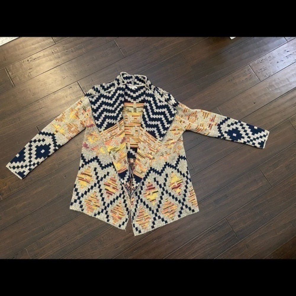 Women’s Jodifl Aztec sweater size M/L